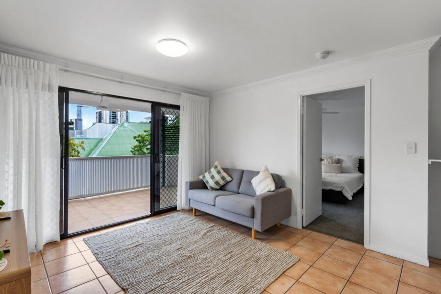303A/7 Sheehan St Milton , QLD 4064 Australia