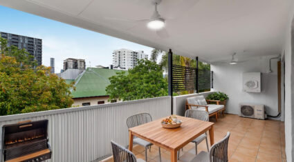 303A/7 Sheehan St Milton , QLD 4064 Australia