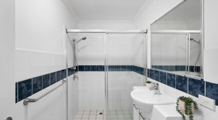 303A/7 Sheehan St Milton , QLD 4064 Australia