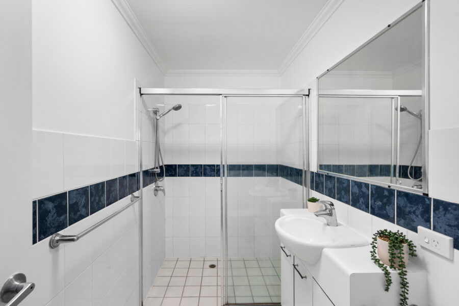 303A/7 Sheehan St Milton , QLD 4064 Australia