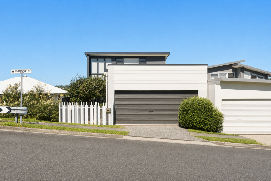 12 Redwood St Stafford Heights , QLD 4053 Australia
