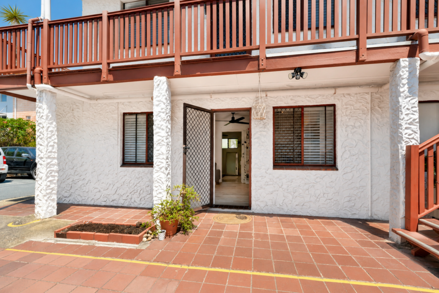 3/2315 Gold Coast Hwy Mermaid Beach , QLD 4218 Australia