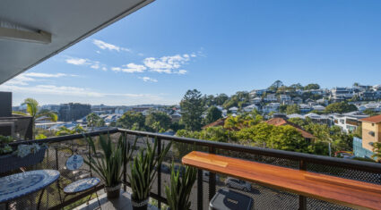 13/304 Harcourt St Teneriffe , QLD 4005 Australia