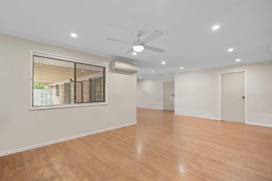 6 Codford Pl Chapel Hill , QLD 4069 Australia