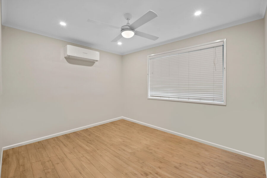 6 Codford Pl Chapel Hill , QLD 4069 Australia