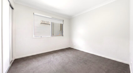 124 Waverley Rd Camp Hill , QLD 4152 Australia