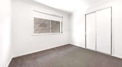 124 Waverley Rd Camp Hill , QLD 4152 Australia