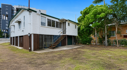 213 Shafston Ave Kangaroo Point , QLD 4169 Australia