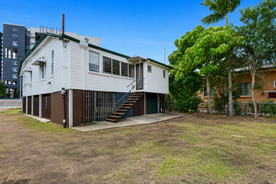 213 Shafston Ave Kangaroo Point , QLD 4169 Australia