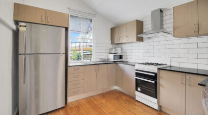 213 Shafston Ave Kangaroo Point , QLD 4169 Australia
