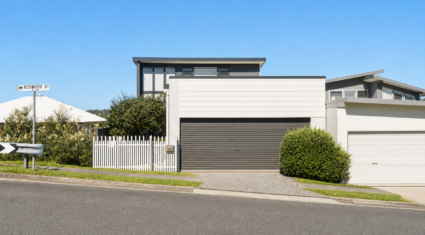 12 Redwood St Stafford Heights , QLD 4053 Australia