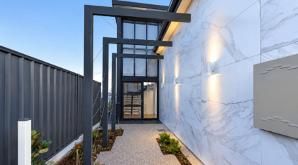 12 Redwood St Stafford Heights , QLD 4053 Australia