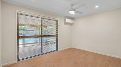 6 Codford Pl Chapel Hill , QLD 4069 Australia