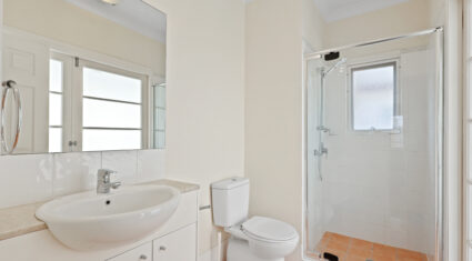 9A Priory Street Indooroopilly , QLD 4068 Australia
