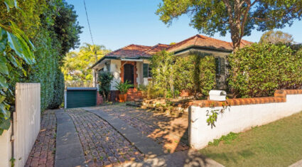 2 Kallara Ave Ipswich , QLD 4305 