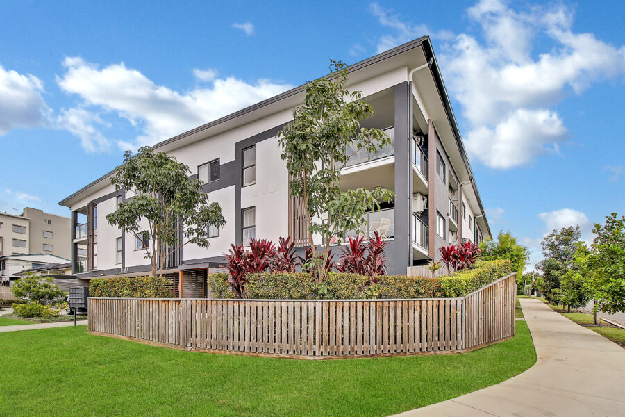 15/27 Lumley St Upper Mount Gravatt , QLD 4122 Australia