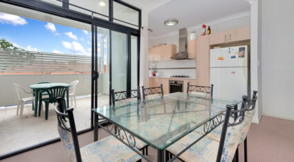 4/18 Highview Terrace St Lucia , QLD 4067 Australia