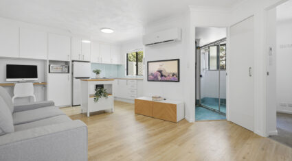 1/12 Sheehan St Milton , QLD 4064 Australia