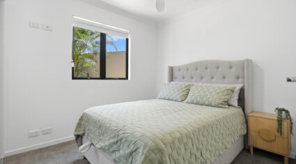 1/12 Sheehan St Milton , QLD 4064 Australia
