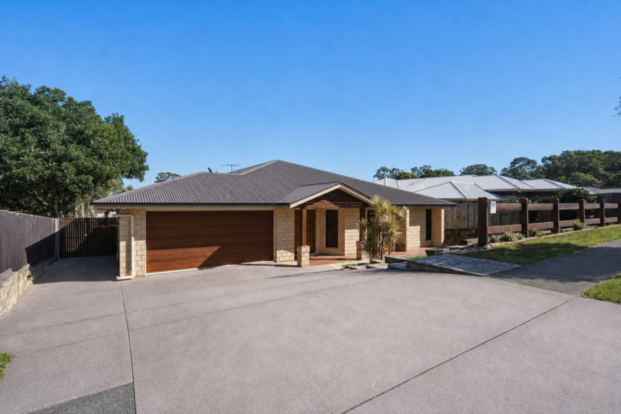 8 Busby St Algester , QLD 4115 Australia