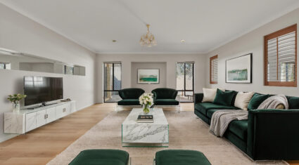 8 Busby St Algester , QLD 4115 Australia