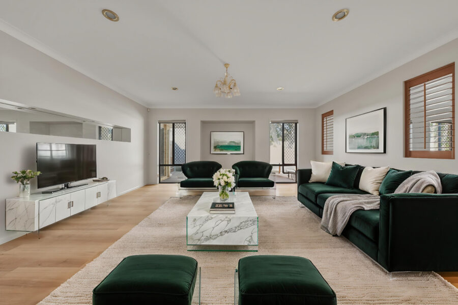 8 Busby St Algester , QLD 4115 Australia