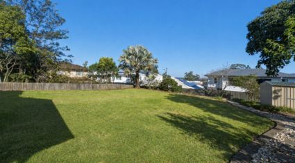 8 Busby St Algester , QLD 4115 Australia