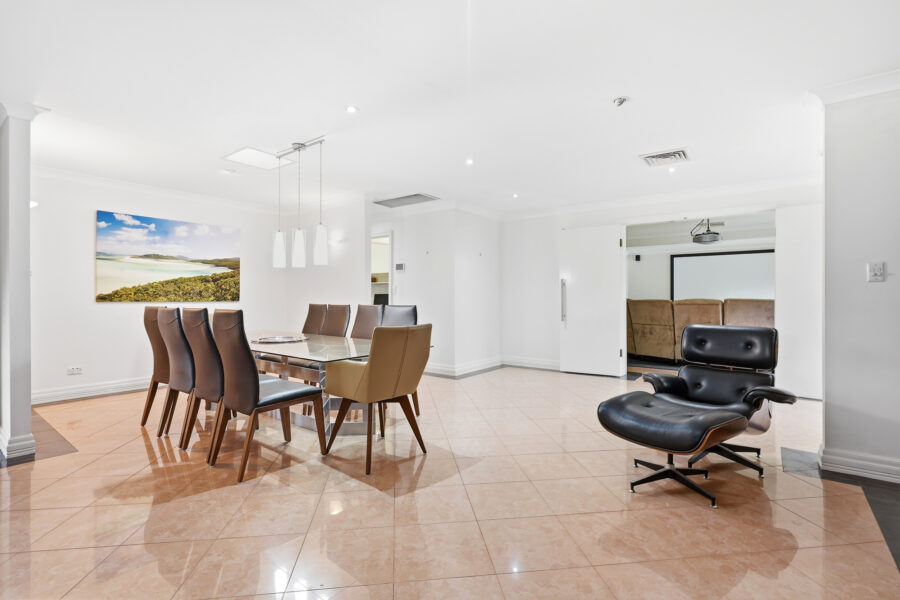 117 Idonia St BRIDGEMAN DOWNS , QLD 4035 AU