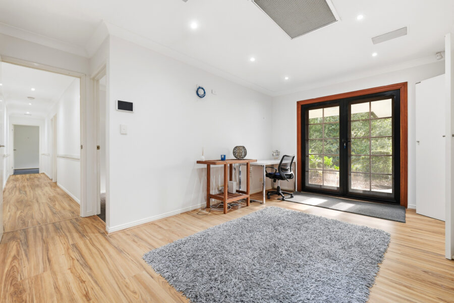 117 Idonia St BRIDGEMAN DOWNS , QLD 4035 AU
