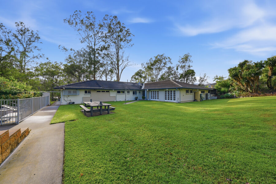 117 Idonia St BRIDGEMAN DOWNS , QLD 4035 AU