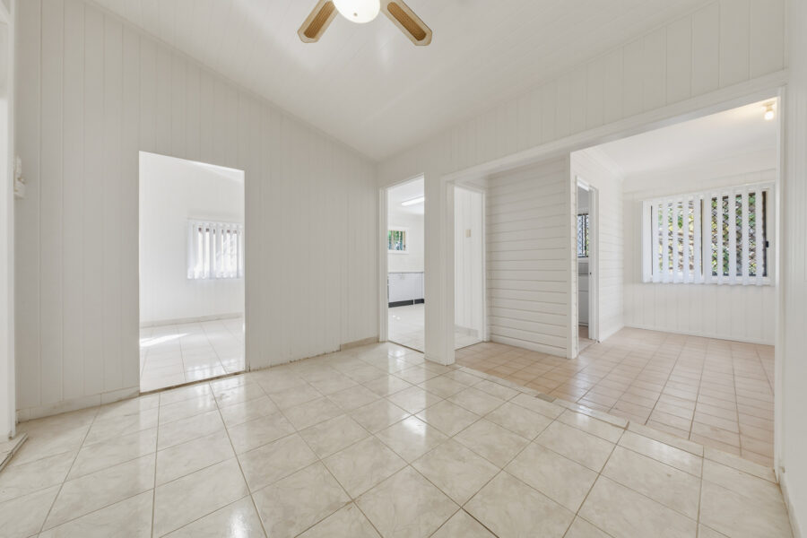 1/46 Carl St WOOLLOONGABBA , QLD 4102 AU