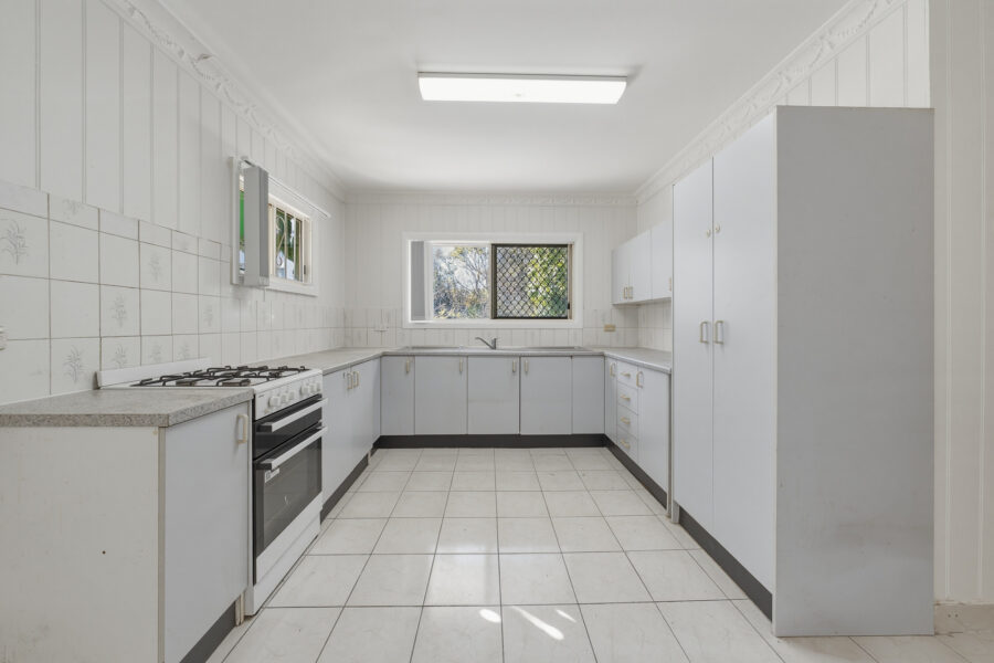 1/46 Carl St WOOLLOONGABBA , QLD 4102 AU
