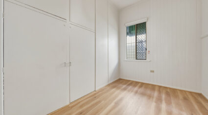 1/46 Carl St WOOLLOONGABBA , QLD 4102 AU