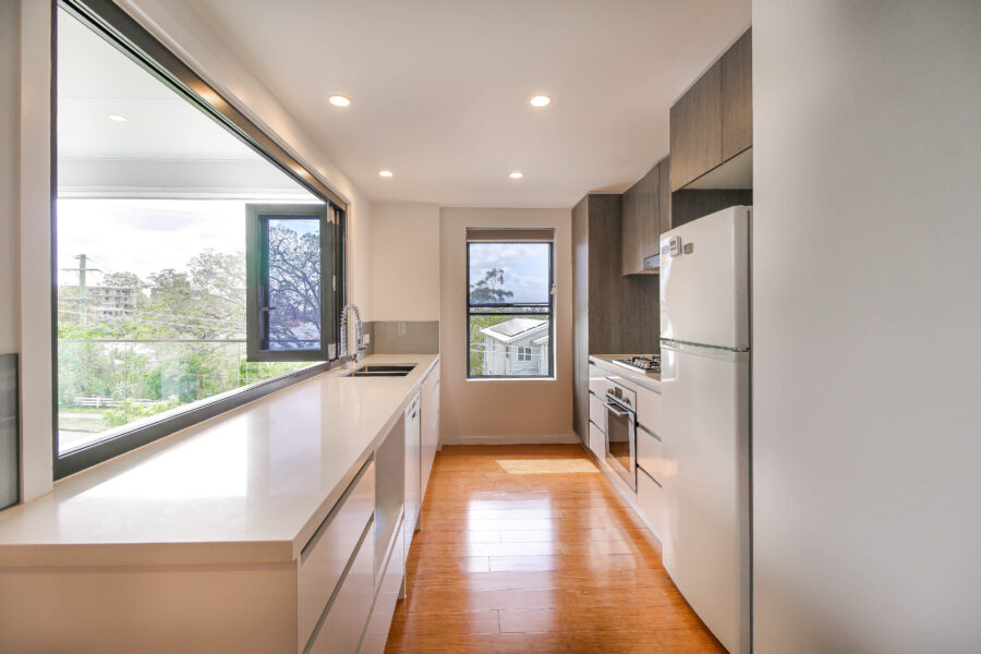 10/45 Clarence Road INDOOROOPILLY , QLD 4068 AU
