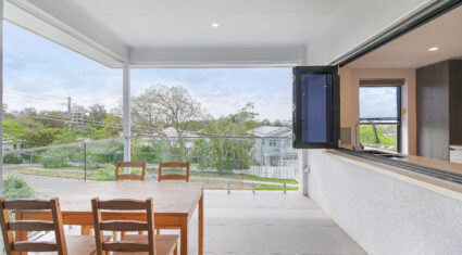 10/45 Clarence Road INDOOROOPILLY , QLD 4068 AU