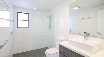 10/45 Clarence Road INDOOROOPILLY , QLD 4068 AU