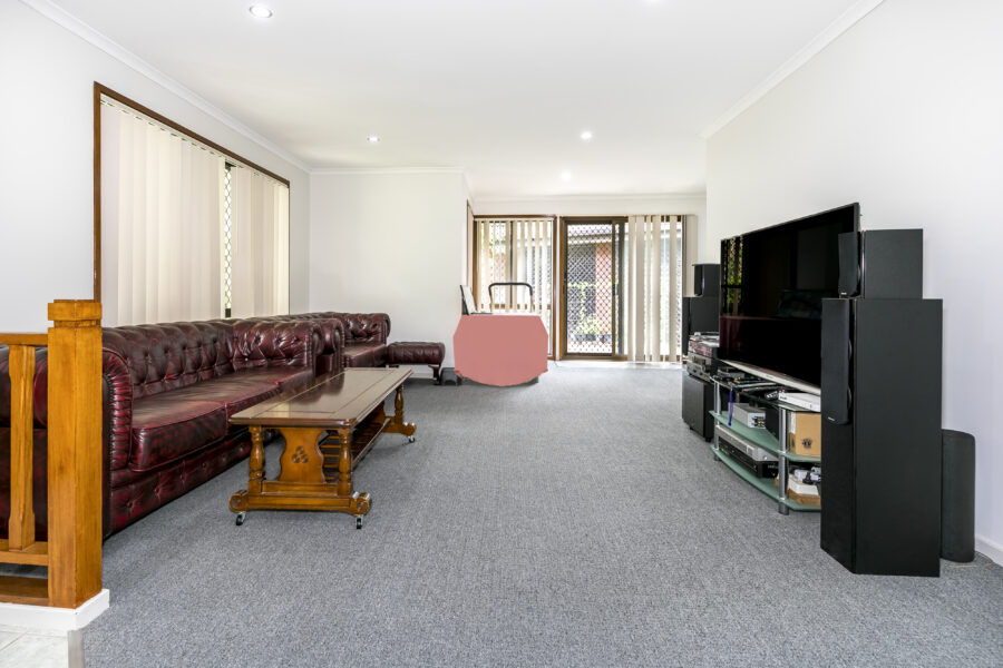 25 Cressbrook Street FOREST LAKE , QLD 4078 AU