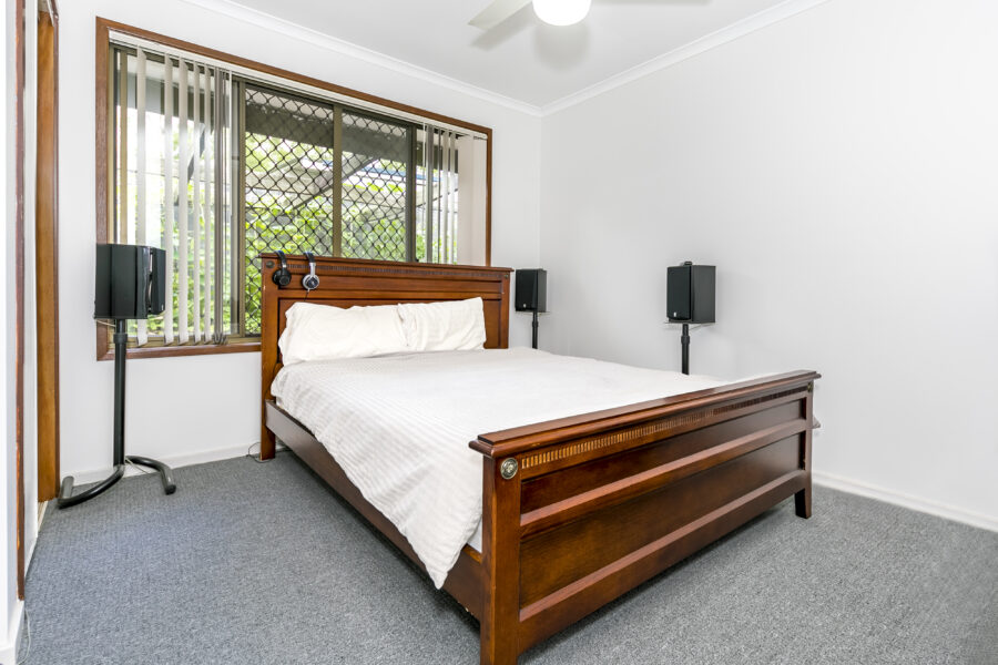 25 Cressbrook Street FOREST LAKE , QLD 4078 AU
