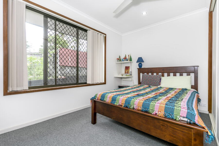 25 Cressbrook Street FOREST LAKE , QLD 4078 AU