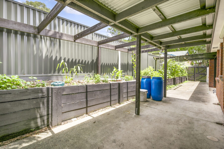 25 Cressbrook Street FOREST LAKE , QLD 4078 AU