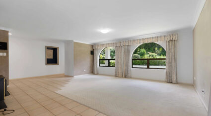 185 Andrew Rd GREENBANK , QLD 4124 AU