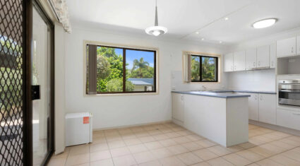 185 Andrew Rd GREENBANK , QLD 4124 AU
