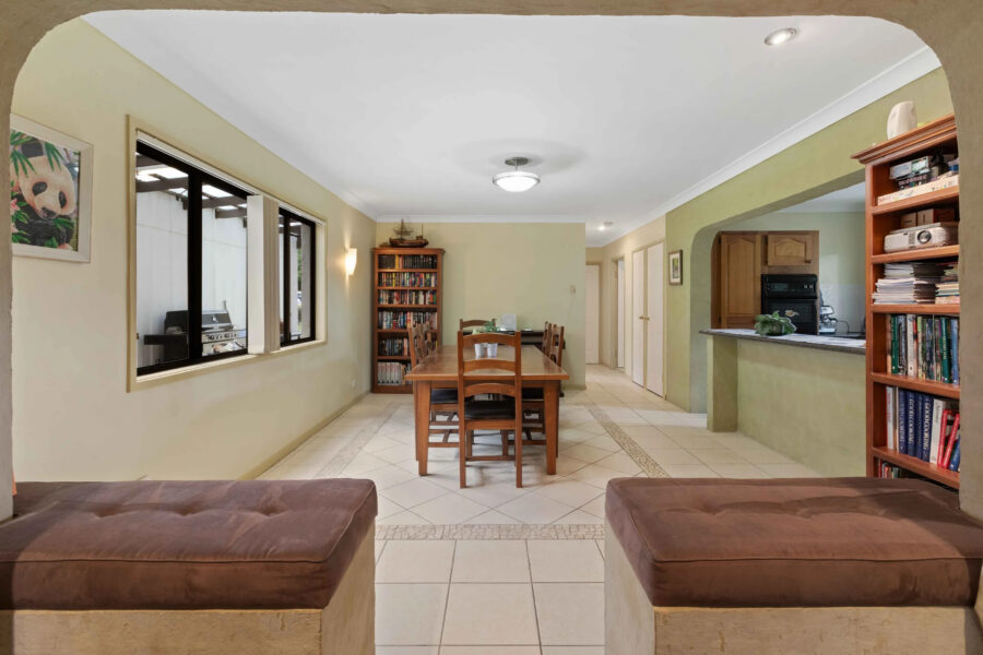 185 Andrew Rd GREENBANK , QLD 4124 AU