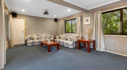 185 Andrew Rd GREENBANK , QLD 4124 AU