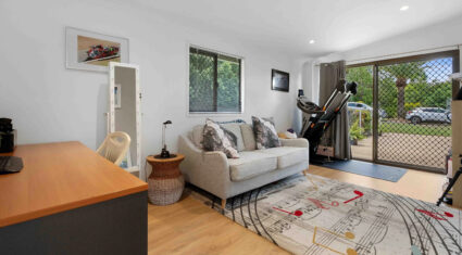 185 Andrew Rd GREENBANK , QLD 4124 AU