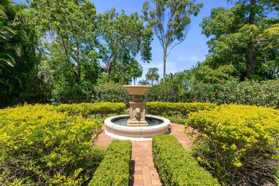 185 Andrew Rd GREENBANK , QLD 4124 AU
