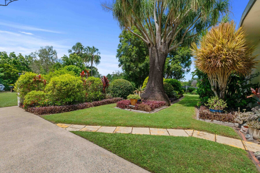 185 Andrew Rd GREENBANK , QLD 4124 AU