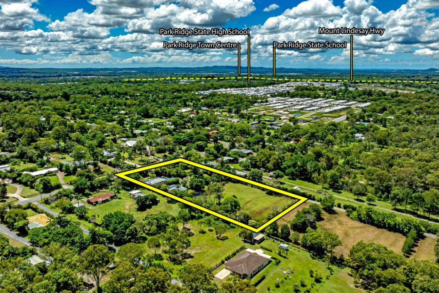 185 Andrew Rd GREENBANK , QLD 4124 AU