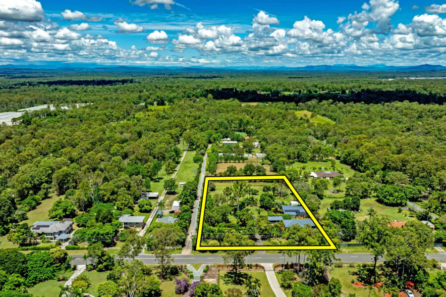 185 Andrew Rd GREENBANK , QLD 4124 AU