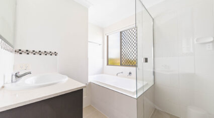 56 Gordon Street ORMISTON , QLD 4160 AU
